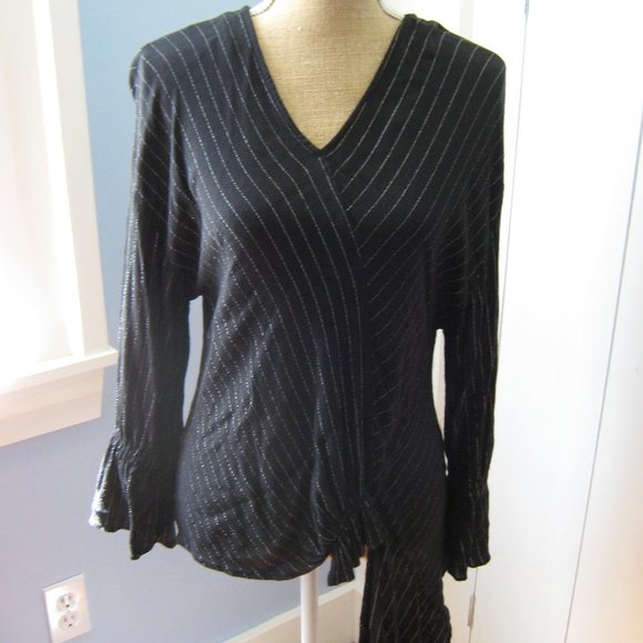 Juicy Couture Black Pinstripe Top - Picture 1 of 6